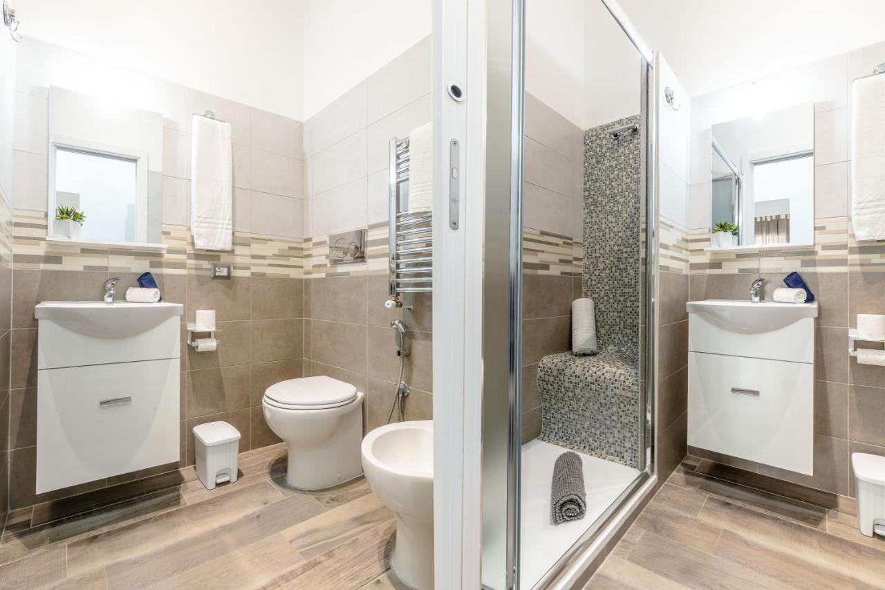 Scirocco Rooms Civitavecchia Bagian luar foto