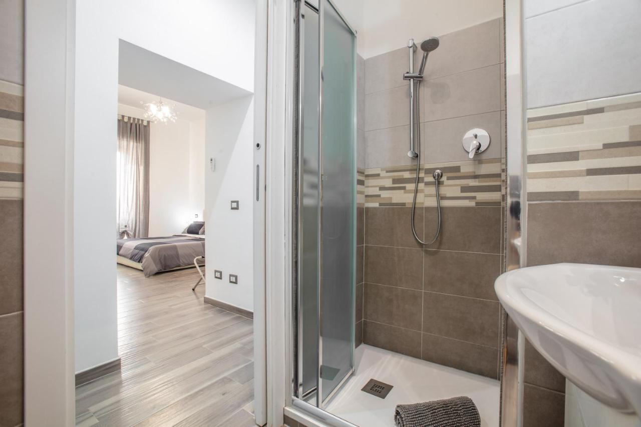 Scirocco Rooms Civitavecchia Bagian luar foto